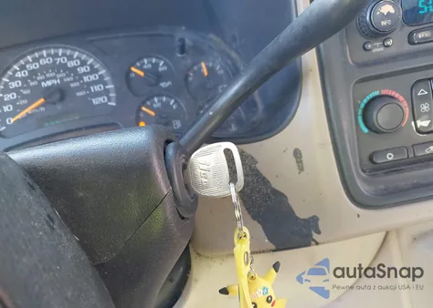 2005 Chevrolet Tahoe Z71 from USA, damaged, VIN 1GNEC13T05R199179